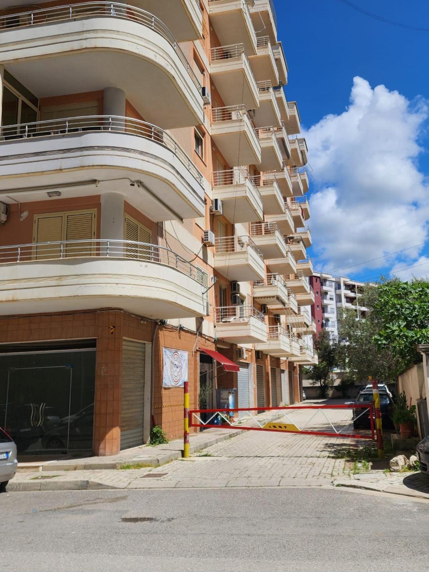 Erin Apartments Vlore Exterior photo